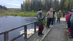 Noin 30 vierasta tutustui Jäälin kosteikoihin